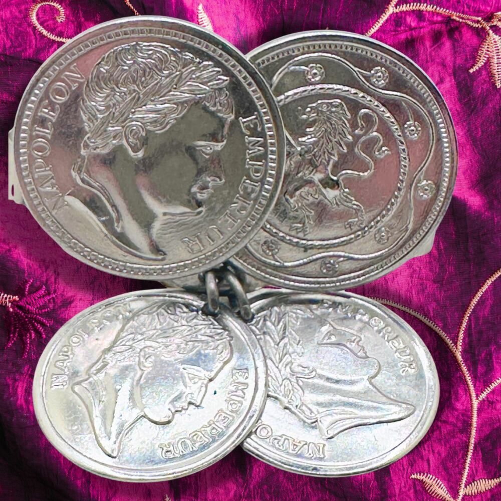 VTG 1970 Sarah Coventry Napoleon Coin Scarf Keeper #6295 Silvertone Dress Clip